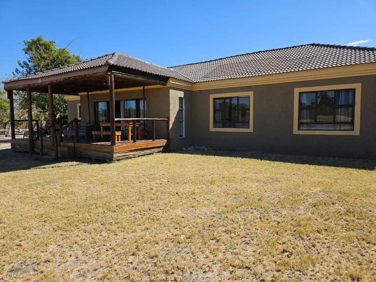 Dagha Boys Villa Khwai Exteriör bild
