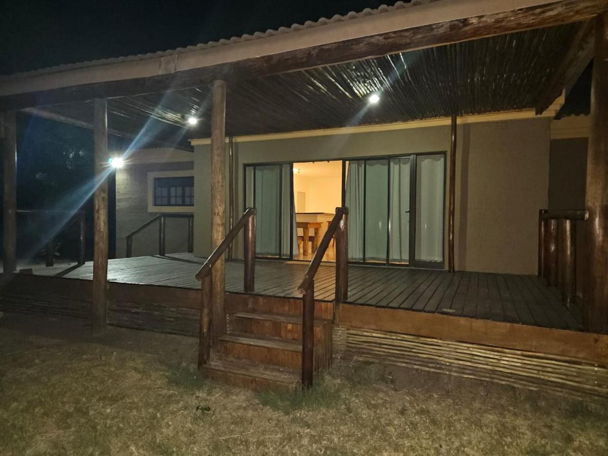 Dagha Boys Villa Khwai Exteriör bild